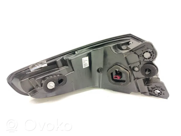 BMW 5 G30 G31 Luci posteriori 8493812