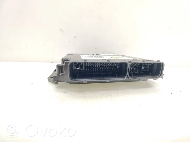 Mazda 6 Sterownik / Moduł ECU RF8G18881E