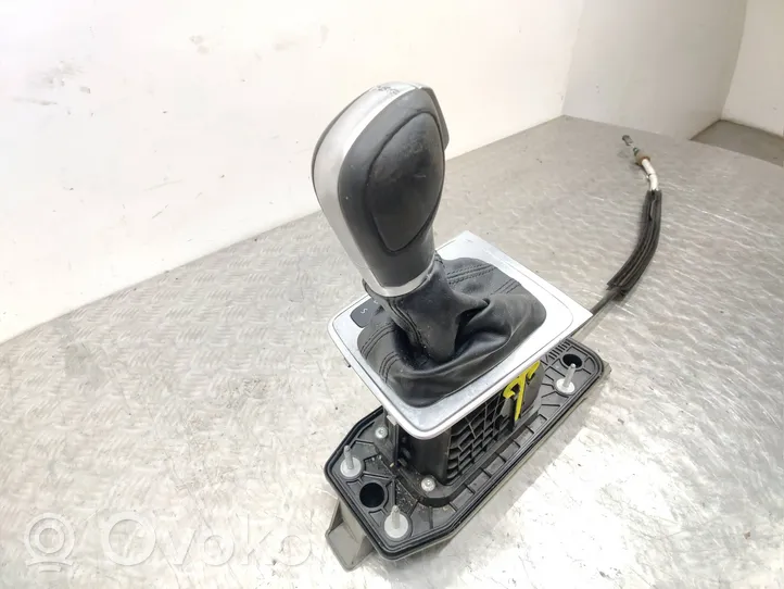 Volkswagen PASSAT B7 Gear selector/shifter (interior) 3AB713025A