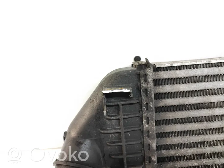 Volvo V40 Chłodnica powietrza doładowującego / Intercooler 31319168