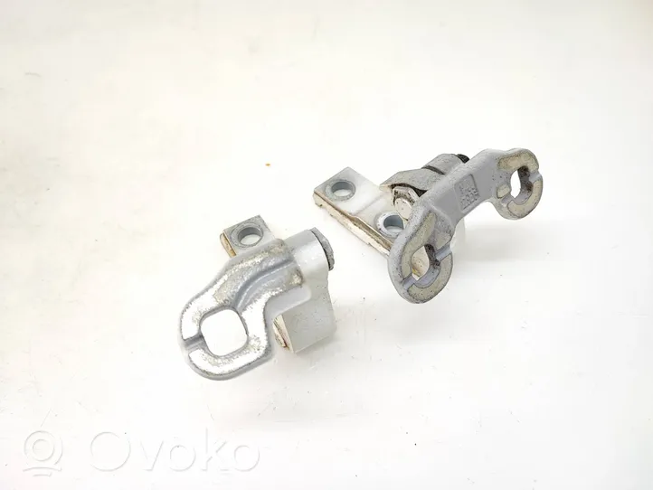 Volvo V40 Kit de charnières de porte avant 31352691