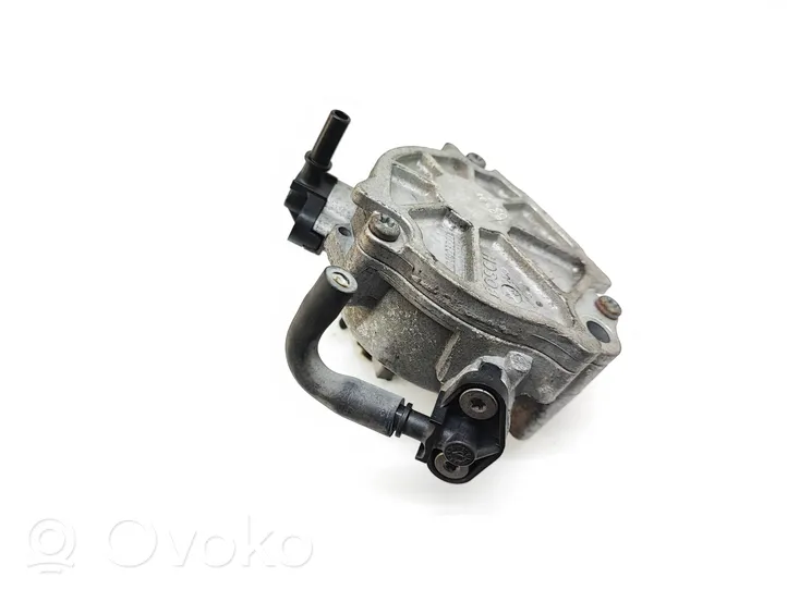 Volvo V40 Pompe à vide 9804021880