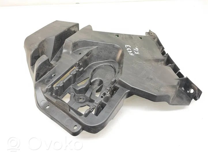 Volvo V40 Takapuskurin kannake 31395103