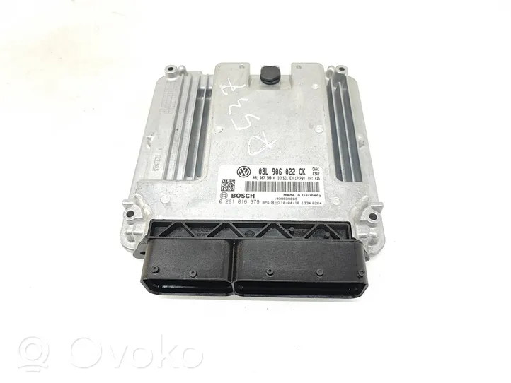 Volkswagen Transporter - Caravelle T5 Calculateur moteur ECU 03L906022CK