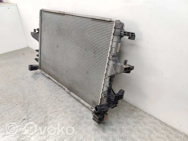 Volkswagen Transporter - Caravelle T5 Coolant radiator 7E0121253A