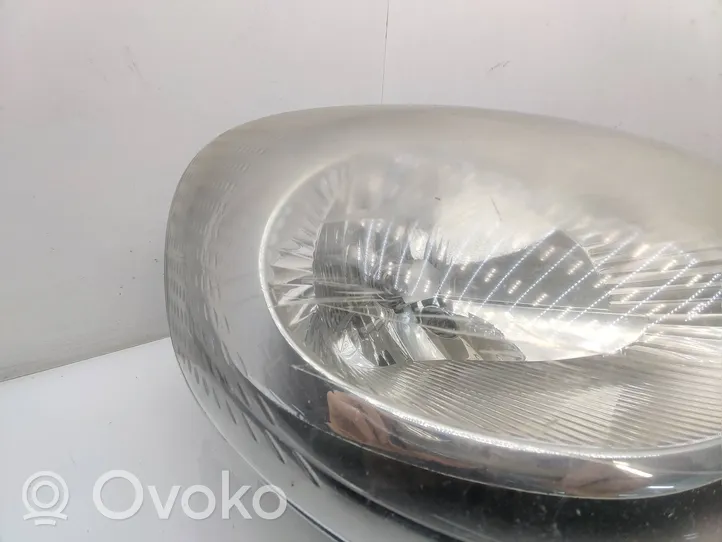 Opel Vivaro Headlight/headlamp 7700311372