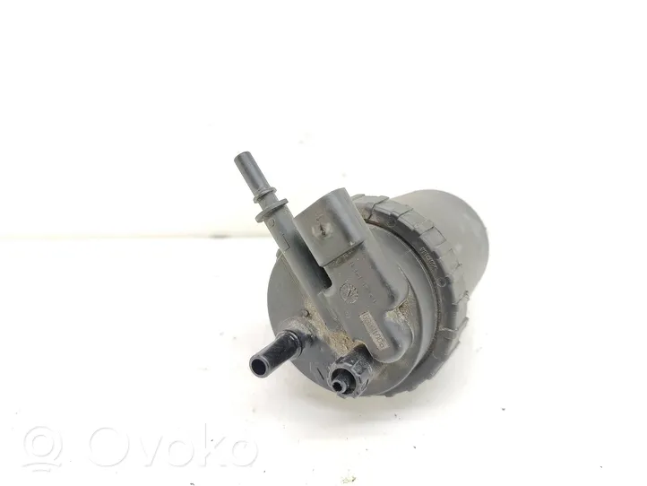 Opel Vivaro Fuel filter housing 8200116578