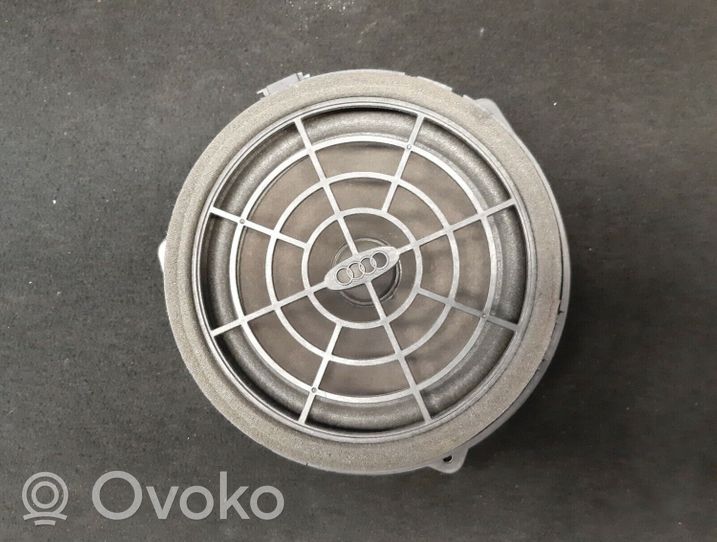 Audi Q5 SQ5 Takaoven kaiutin 8R0035411