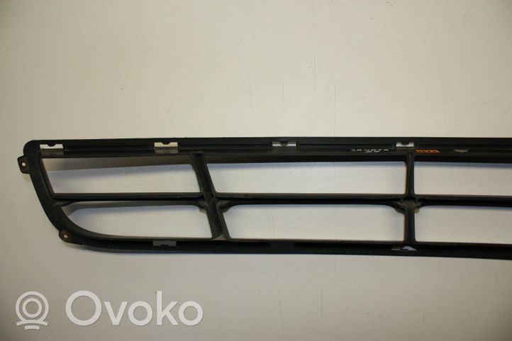 Hyundai Sonata Front bumper lower grill 865613K000