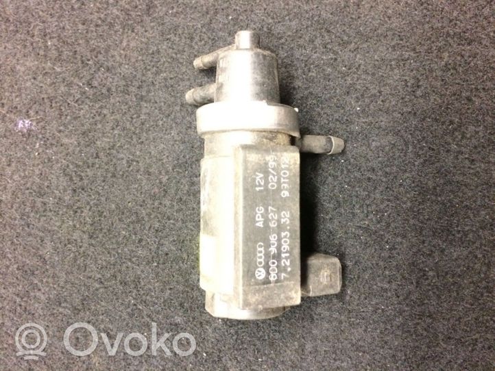 Volkswagen PASSAT B3 Turboahtimen magneettiventtiili 8D0906627