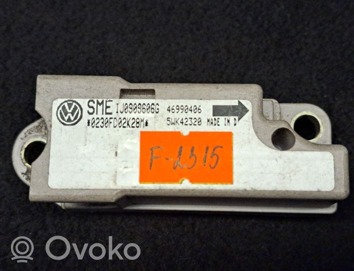 Volkswagen Sharan Czujnik uderzenia Airbag 1J0909606G