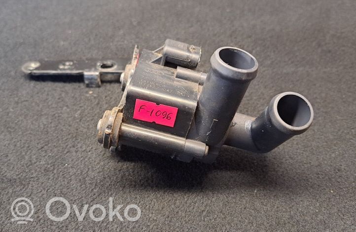 Volkswagen Golf Plus Pompe à eau de liquide de refroidissement 5N0965561