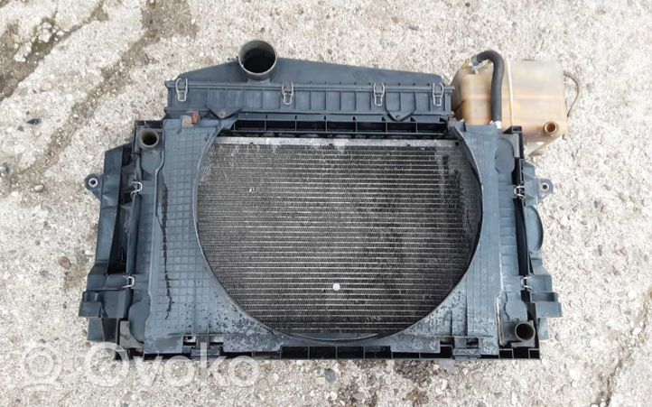 Mercedes-Benz Sprinter W901 W902 W903 W904 Radiatorių komplektas 0130948702