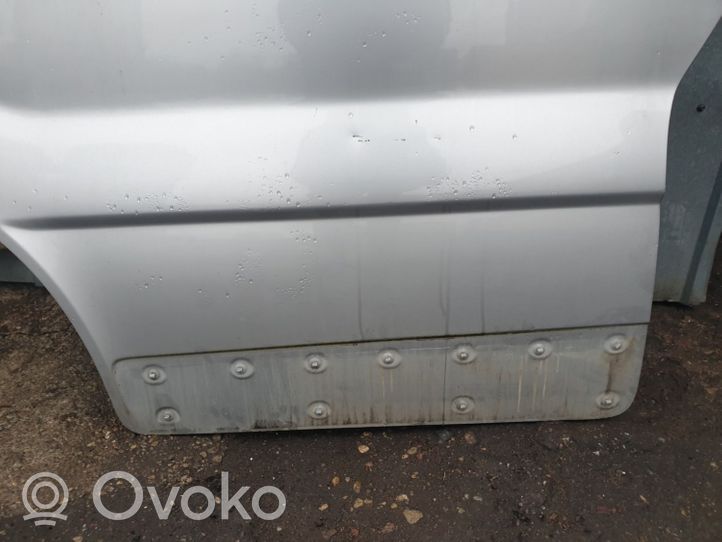 Nissan Primastar Priekinės durys 8010100Q0C