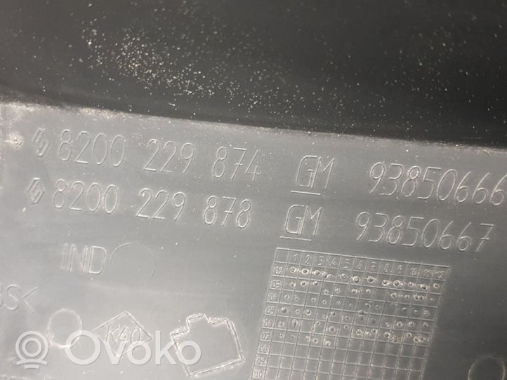 Nissan Primastar Lampka klapy bagażnika 8200229874