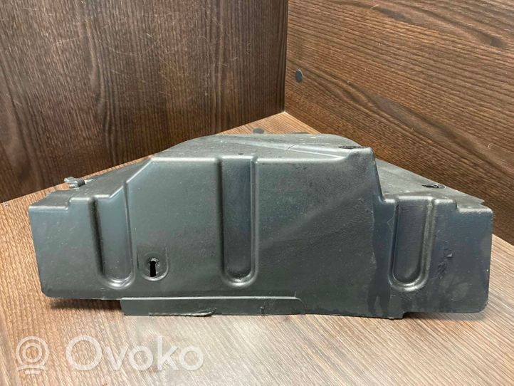 Iveco Daily 3rd gen Rivestimento paraspruzzi passaruota anteriore 3802207