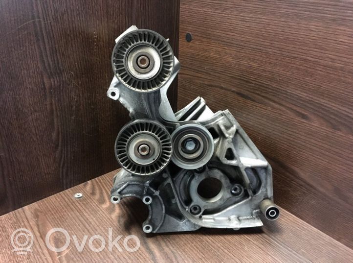 Volkswagen Crafter Supporto del generatore/alternatore 