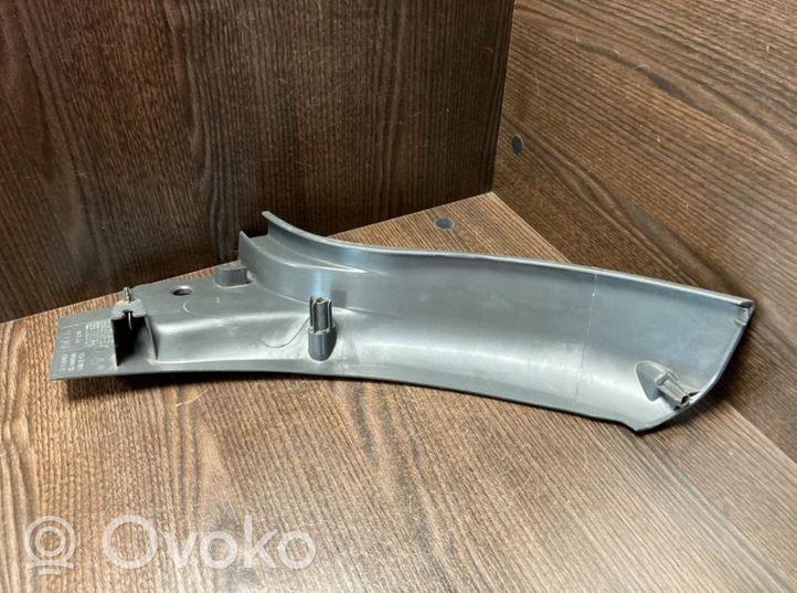 Iveco Daily 4th gen Rivestimento della portiera anteriore (modanatura) 352000500