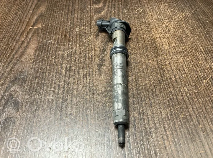 Iveco Daily 5th gen Injecteur de carburant 5801540211