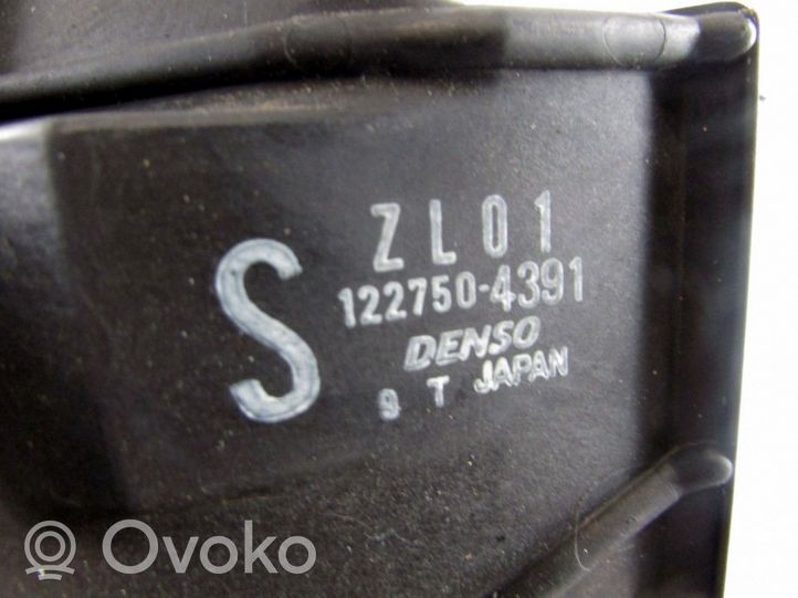 Mazda 323 F Osłona wentylatora chłodnicy 