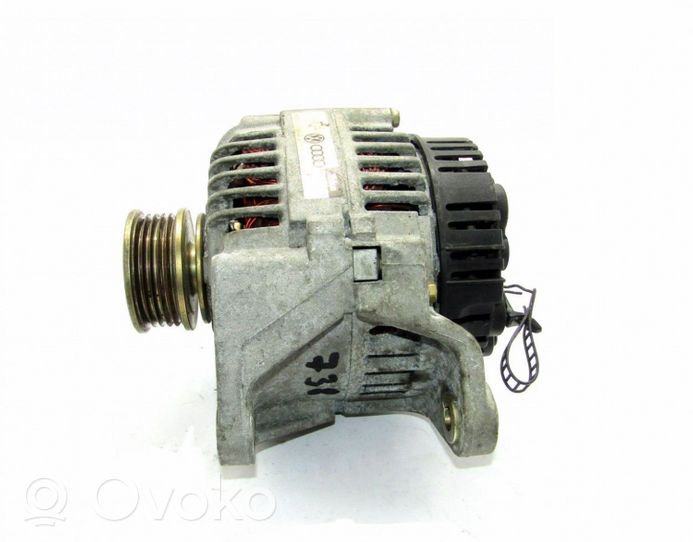 Volkswagen PASSAT B5 Generatore/alternatore 