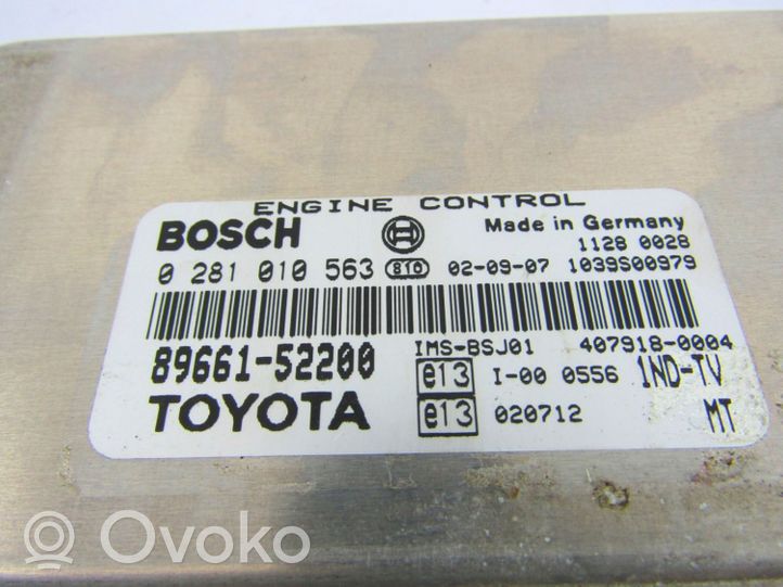 Toyota Yaris Engine control unit/module 0281010563