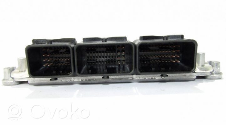 Mitsubishi Carisma Sterownik / Moduł ECU 0281010437