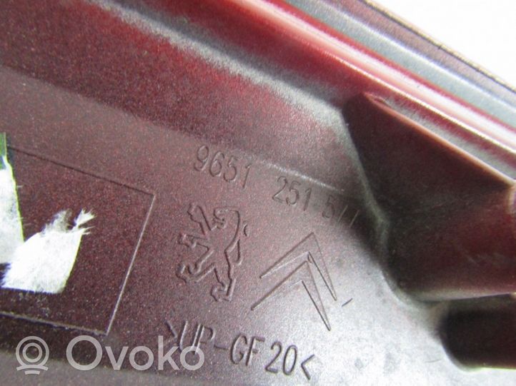 Peugeot 307 CC Takaikkuna-takaspoileri 