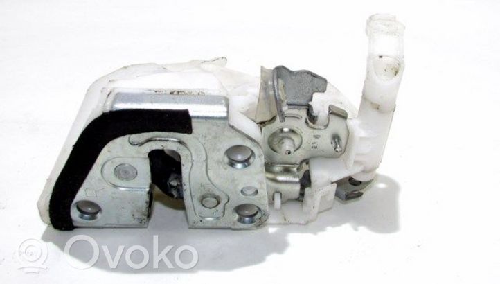 Daihatsu Cuore Front door lock 