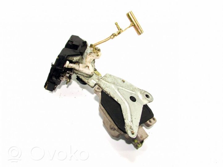 Daihatsu YRV Rear door lock 