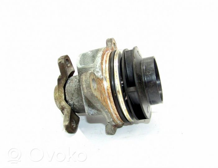 Nissan X-Trail T32 Water pump 