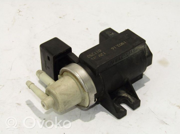 Hyundai Matrix Vacuum valve 