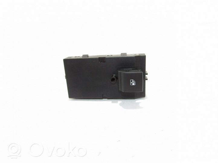 Opel Astra J Electric window control switch 