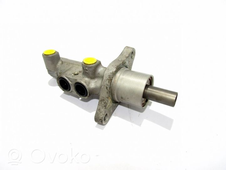 Ford C-MAX I Master brake cylinder 