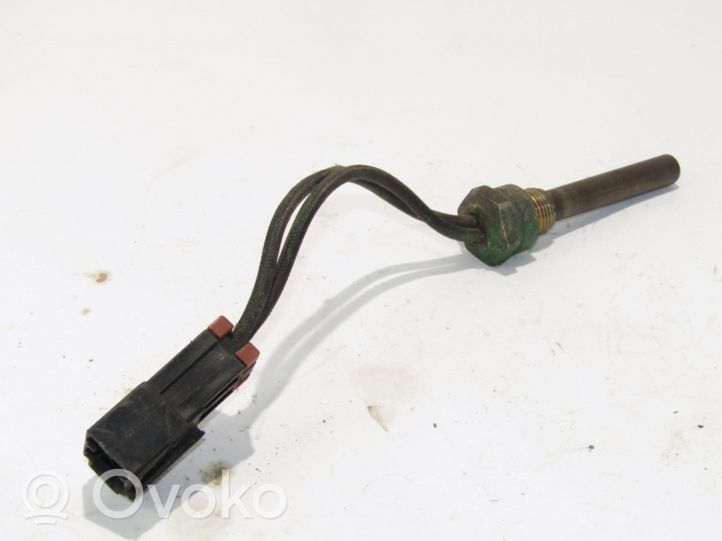 Nissan Vanette Sensor de presión del aceite 