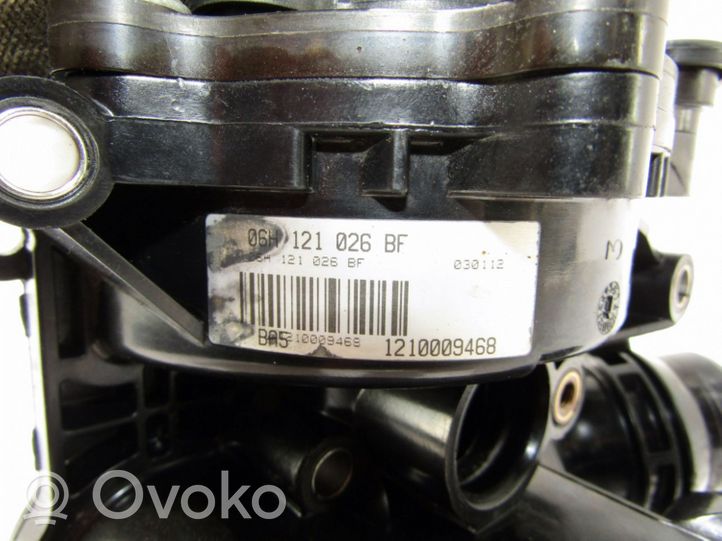 Audi A4 S4 B8 8K Termostaatin kotelo (käytetyt) 