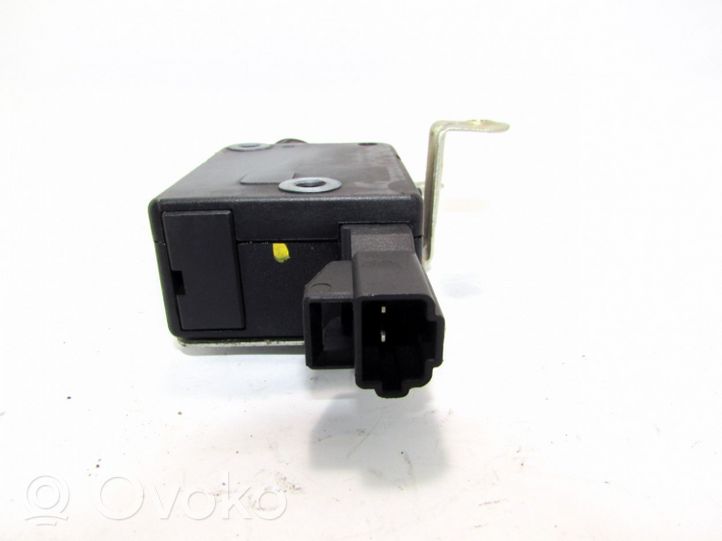 Opel Tigra A Fuel tank cap lock motor 