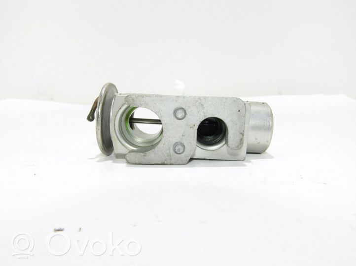 Mercedes-Benz CLC CL203 Air conditioning (A/C) expansion valve 