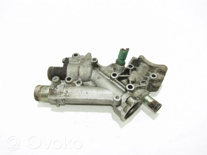 Citroen Xsara Picasso Boîtier de thermostat 