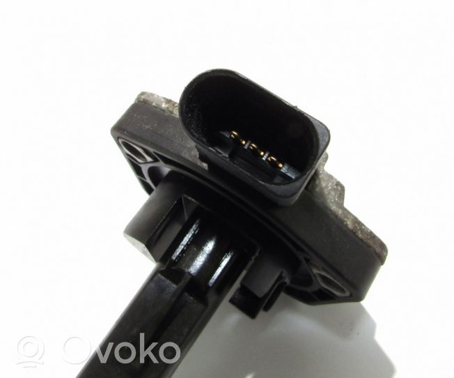 Audi A6 S6 C6 4F Oil pressure sensor 