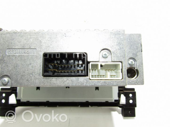 Suzuki Grand Vitara I Radio/CD/DVD/GPS-pääyksikkö 