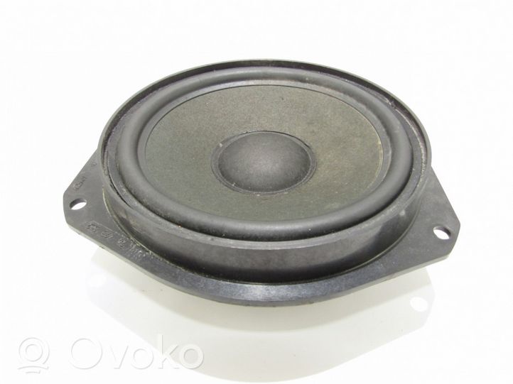 Opel Zafira B Rear door speaker 