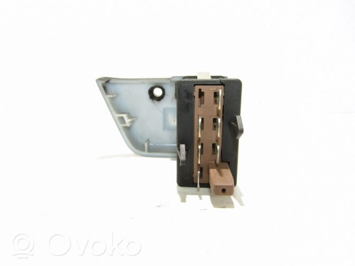 Volkswagen New Beetle Seat heating switch 