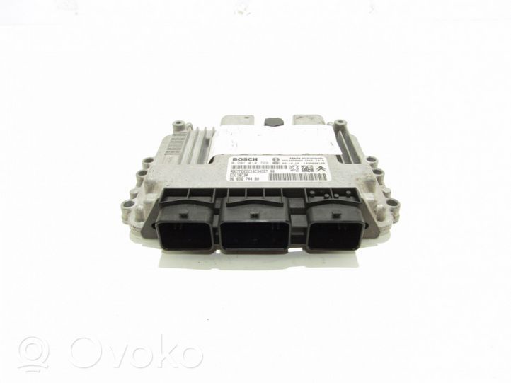 Peugeot 3008 I Sterownik / Moduł ECU 