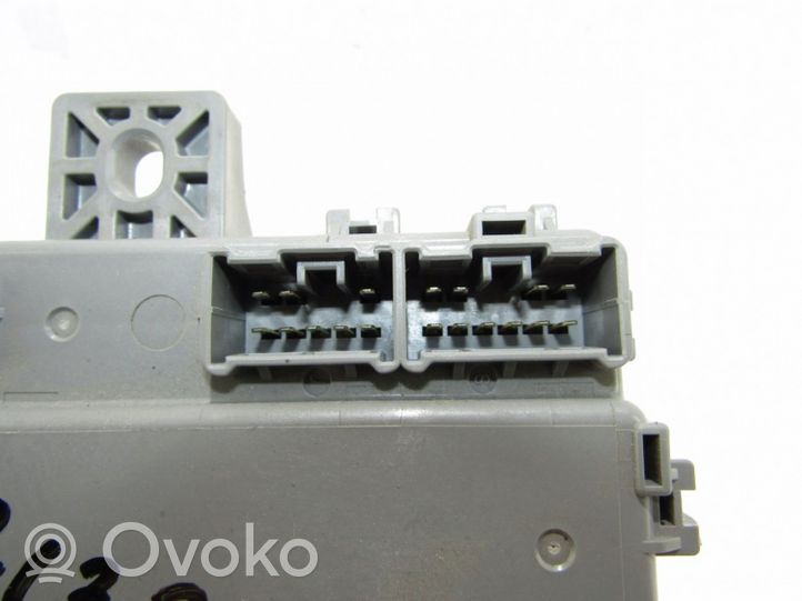 Honda Civic IX Module de fusibles 