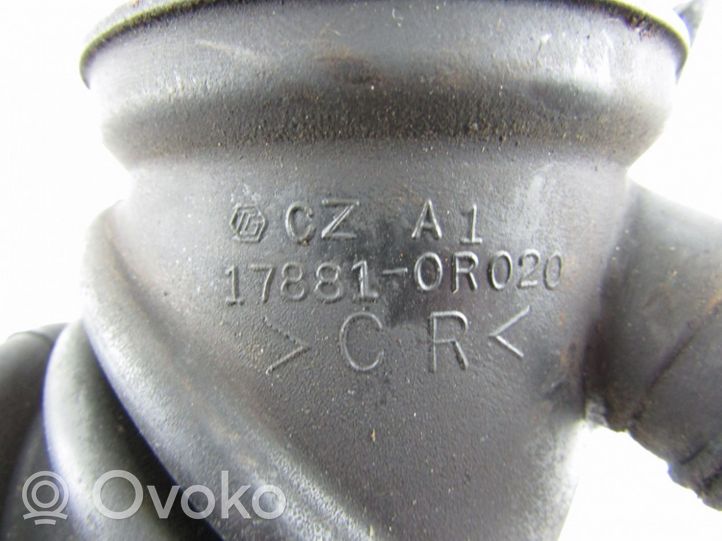 Toyota Auris 150 Wąż / Rura intercoolera 