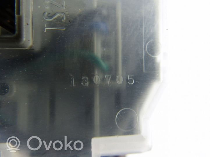 Honda CR-V Light switch 