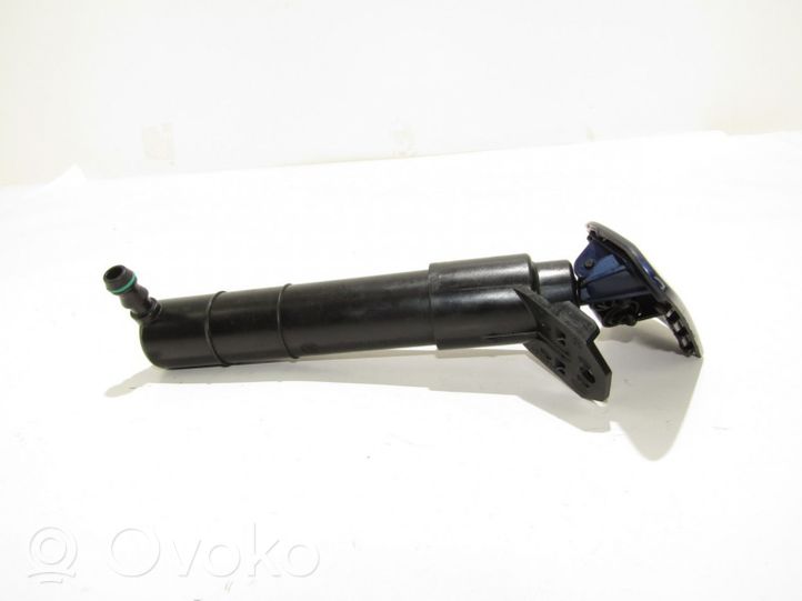 Volkswagen Jetta V Headlight washer spray nozzle 