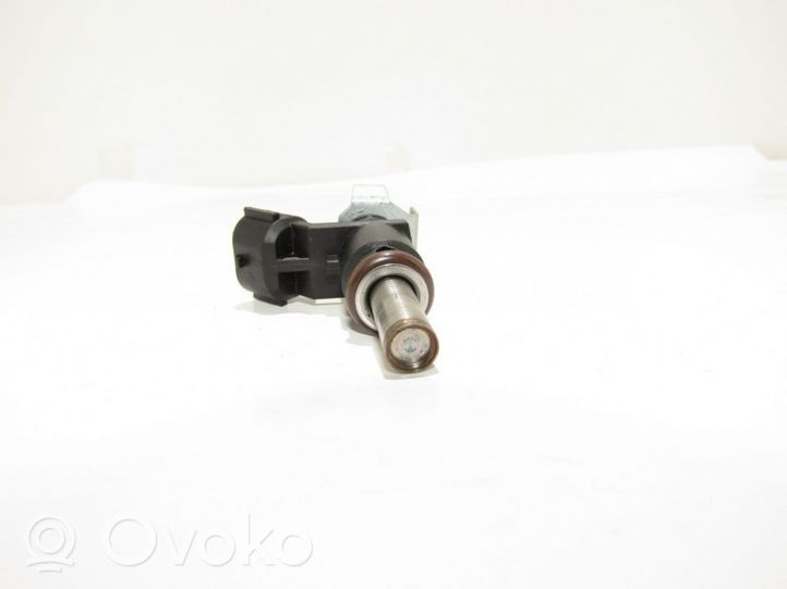 Skoda Fabia Mk3 (NJ) Fuel injector 