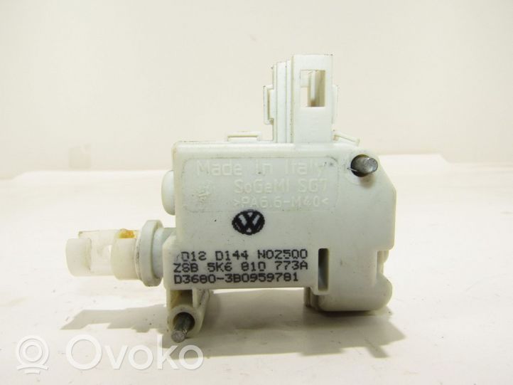 Volkswagen Golf VI Central locking motor 